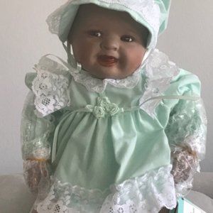 Vintage 1993 “Shawna” porcelain doll by The Ashton Drake Galleries